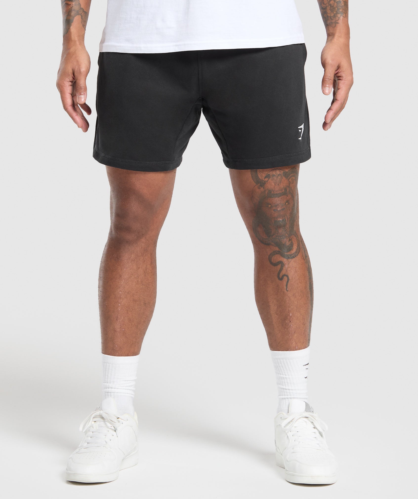 Gymshark Crest 7" Shorts Black