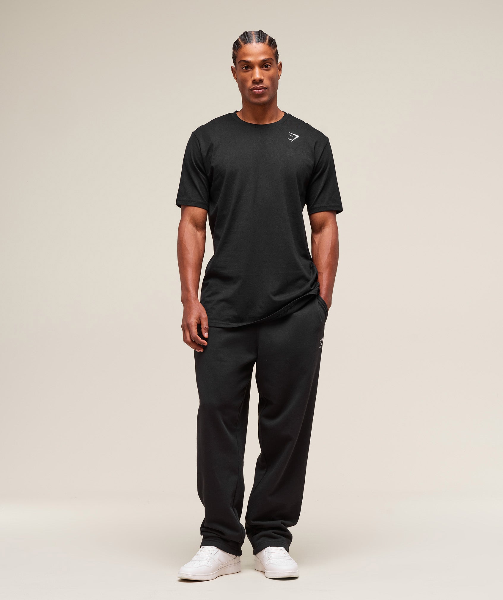 Gymshark Crest T-Shirt (Tall) Black