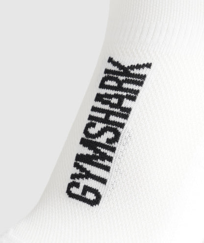 Women's Gymshark Crew Running Socks White