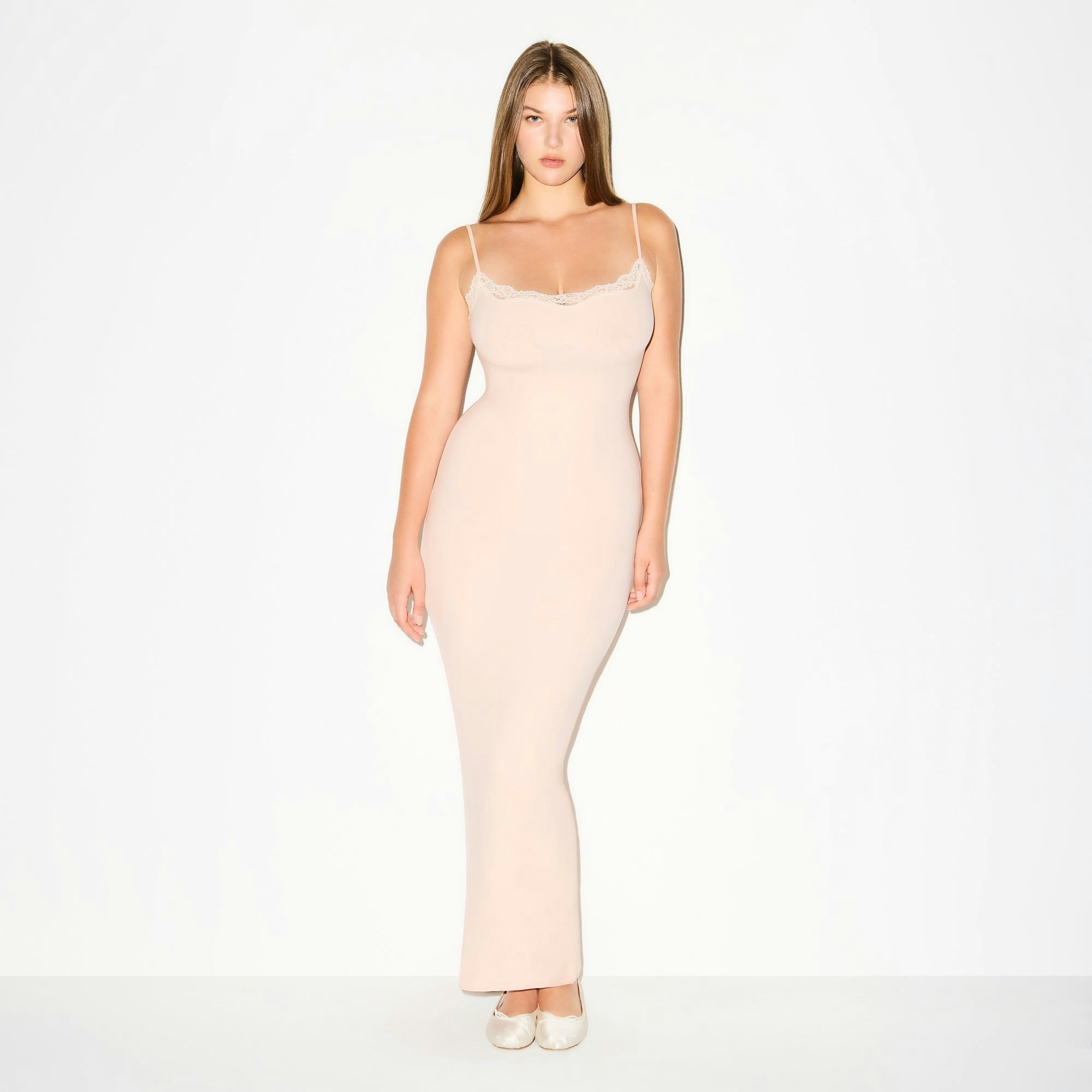 SKIMS Long Slip Dress | Primrose | Pink | Fits Everybody Lace | XS | X-Small | Women's SKIMS Long Slip Dress | Primrose | Pink | Fits Everybody Lace | XS | X-Small | Women's
