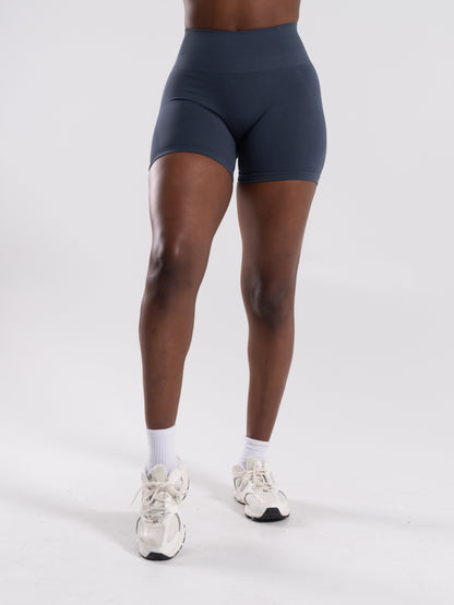 Alphalete Women's Pump High Rise Short