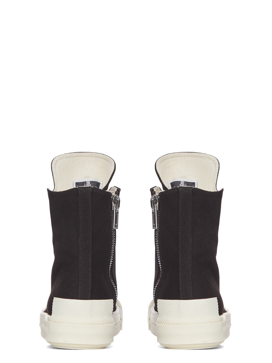 #color_black-milk-milk-milk