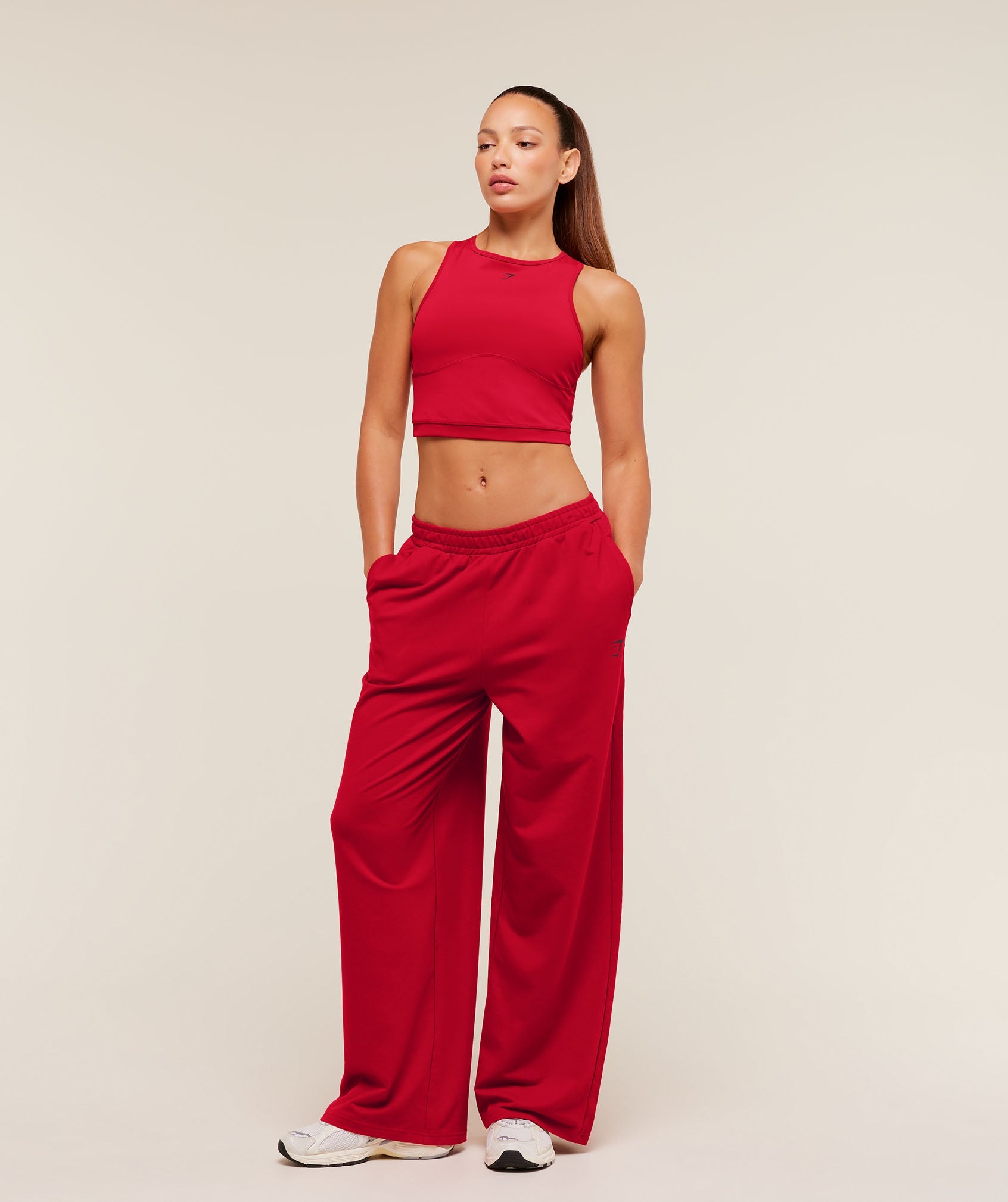 Women's Gymshark Lifting Dipped Waistband Pants Carmine Red