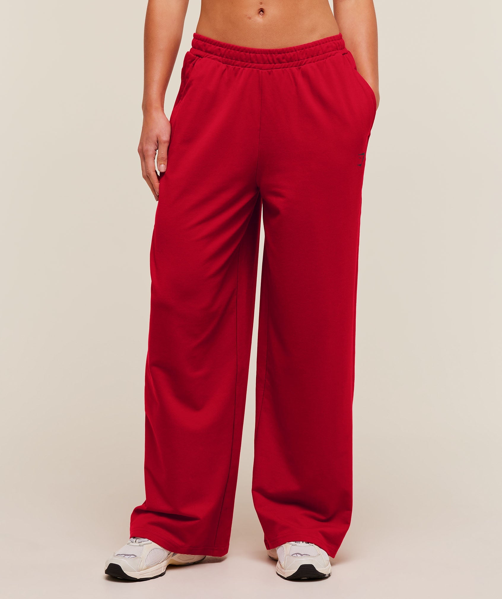 Women's Gymshark Lifting Dipped Waistband Pants Carmine Red