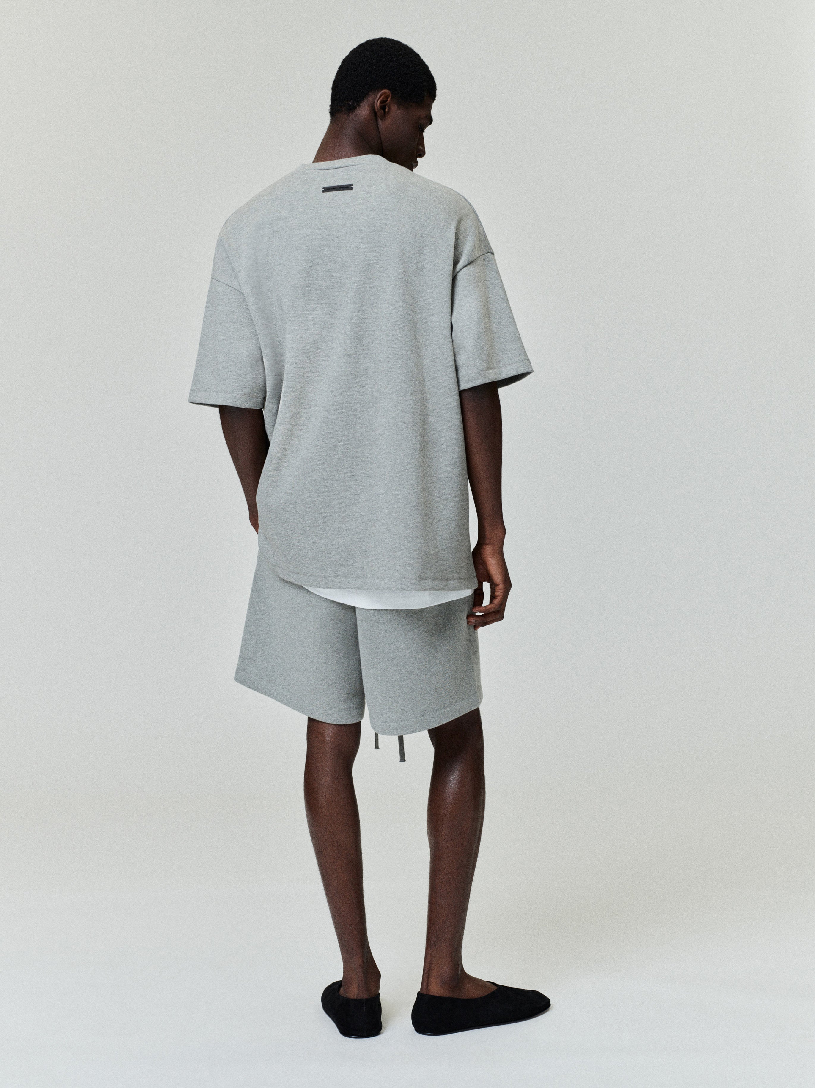 Essentials Classic Fleece Sweatshort Concrete Heather