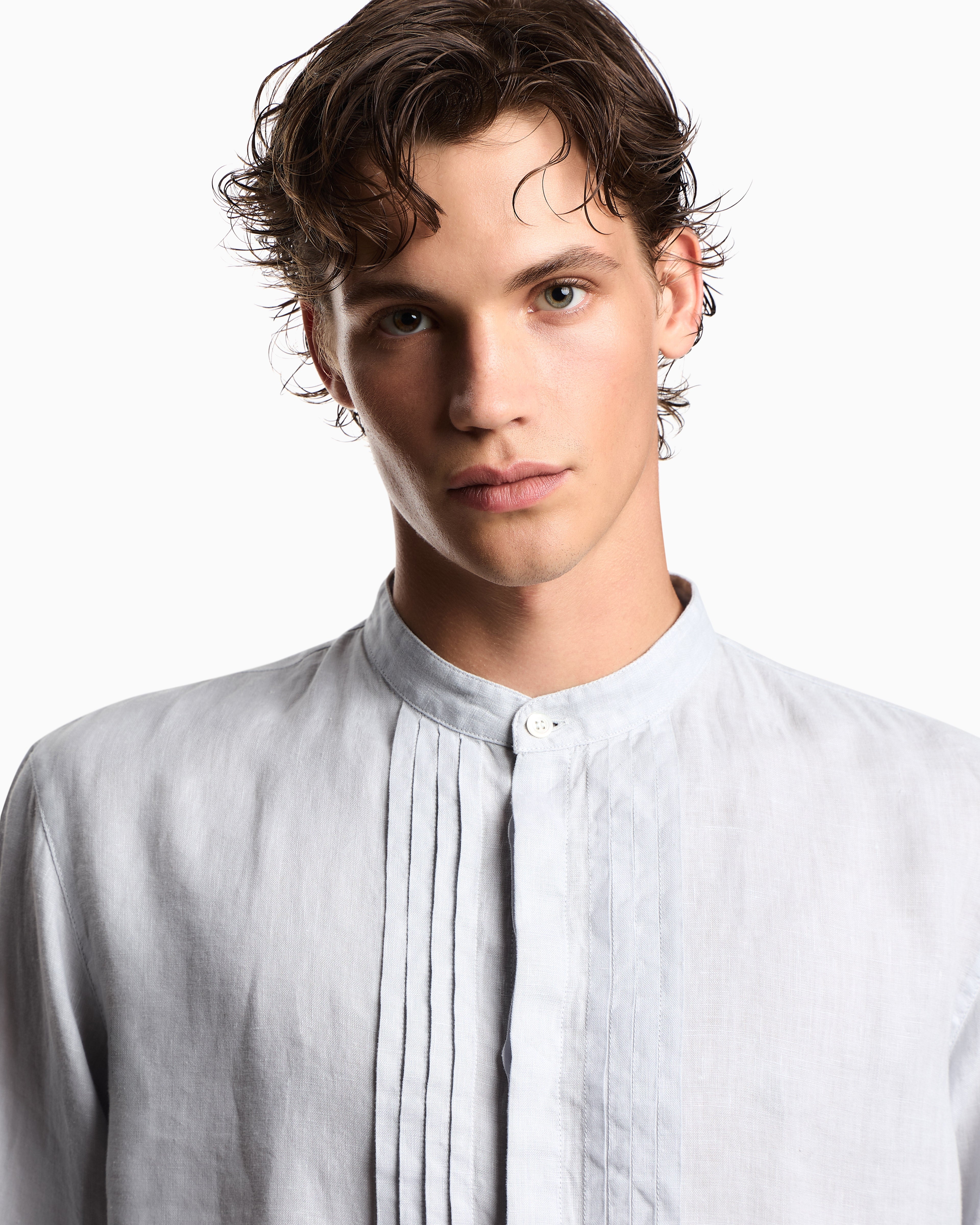 Emporio Armani Garment-dyed linen shirt with guru collar and pleated detail