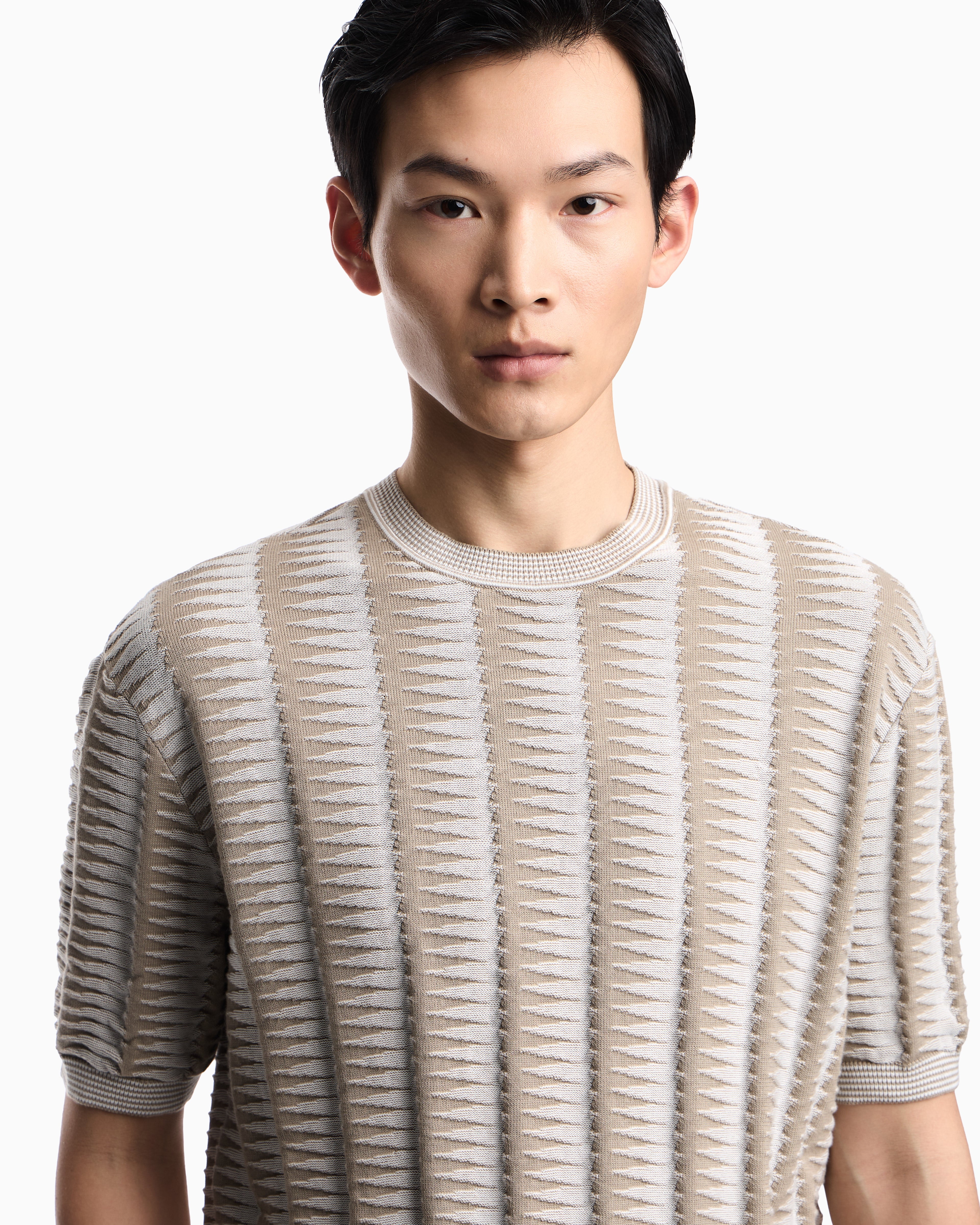Emporio Armani Jumper with two-toned jacquard motif