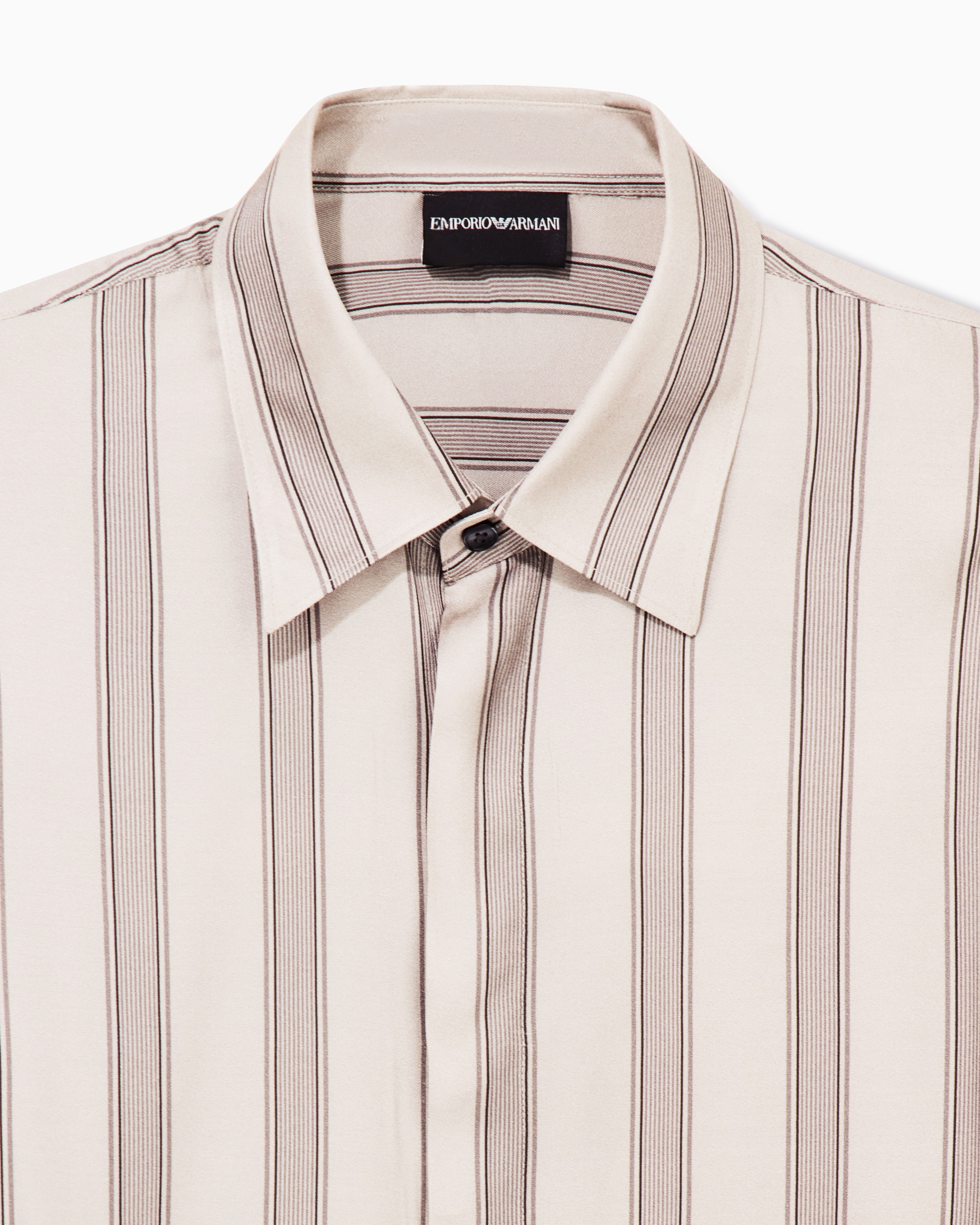 Emporio Armani Comfort-fit, fluid viscose shirt with an all-over print