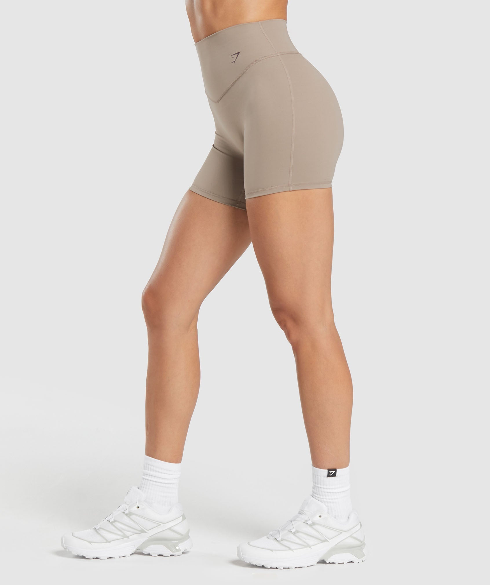 Women's Gymshark Elevate Shorts Lifestyle Brown
