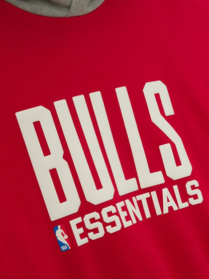 Essentials Bulls Sport Hoodie Red/Concrete Heather