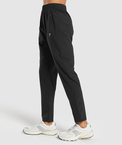Women's Gymshark Everyday Woven Pants Black