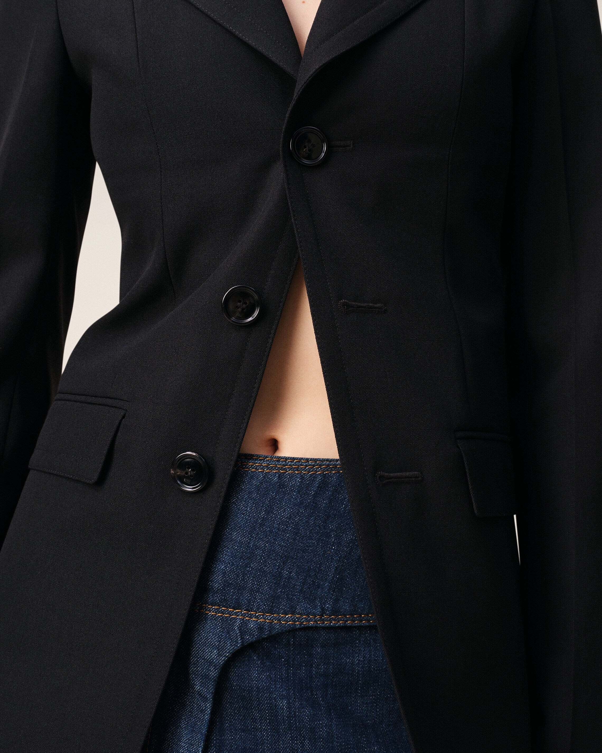 AmiParis Black New Wool Single Breasted Fitted Jacket Women's
