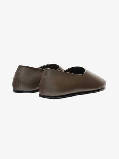 Essentials Leather Ballerino Taupe