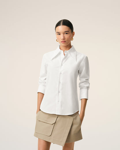 AmiParis White Blended Silk Sharp Collar Adjusted Shirt Women's