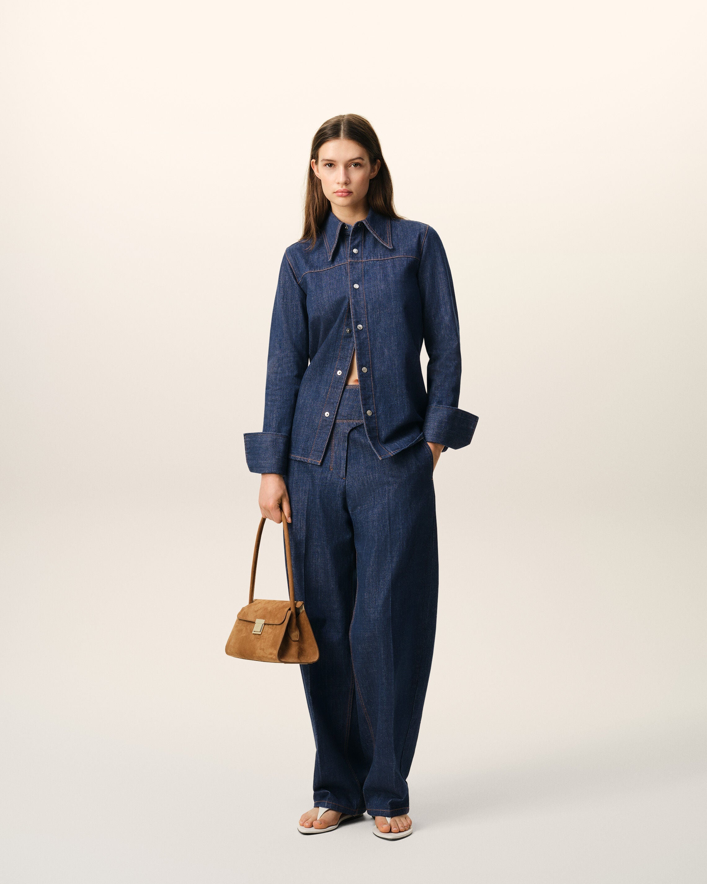 AmiParis Blue Cotton Sharp Collar Shirt Women's