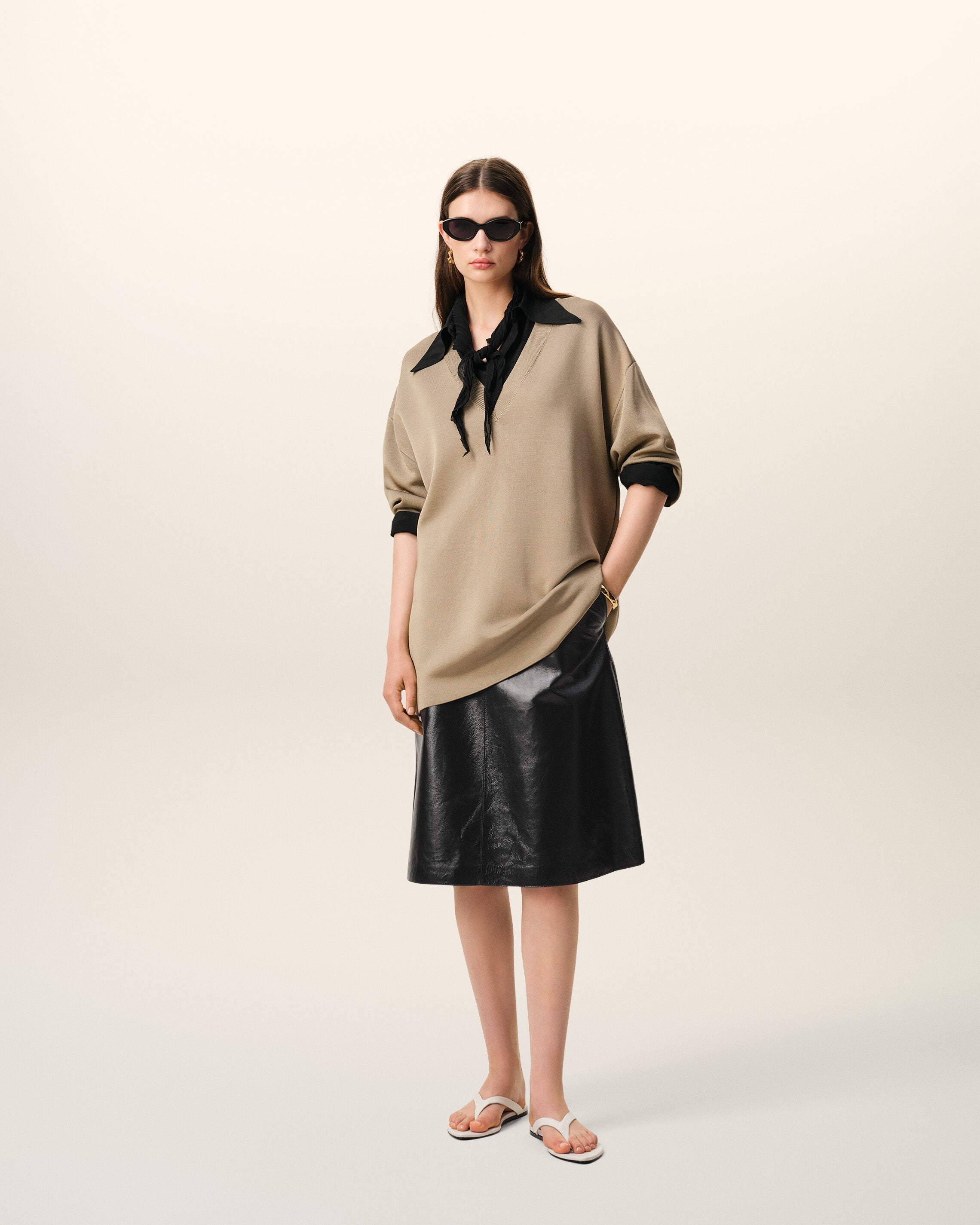 AmiParis Black Lamb Leather Midi Trapeze Skirt Women's