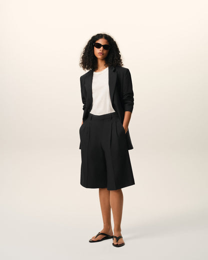AmiParis Black New Wool Low Waist Wide Bermuda Shorts Women's