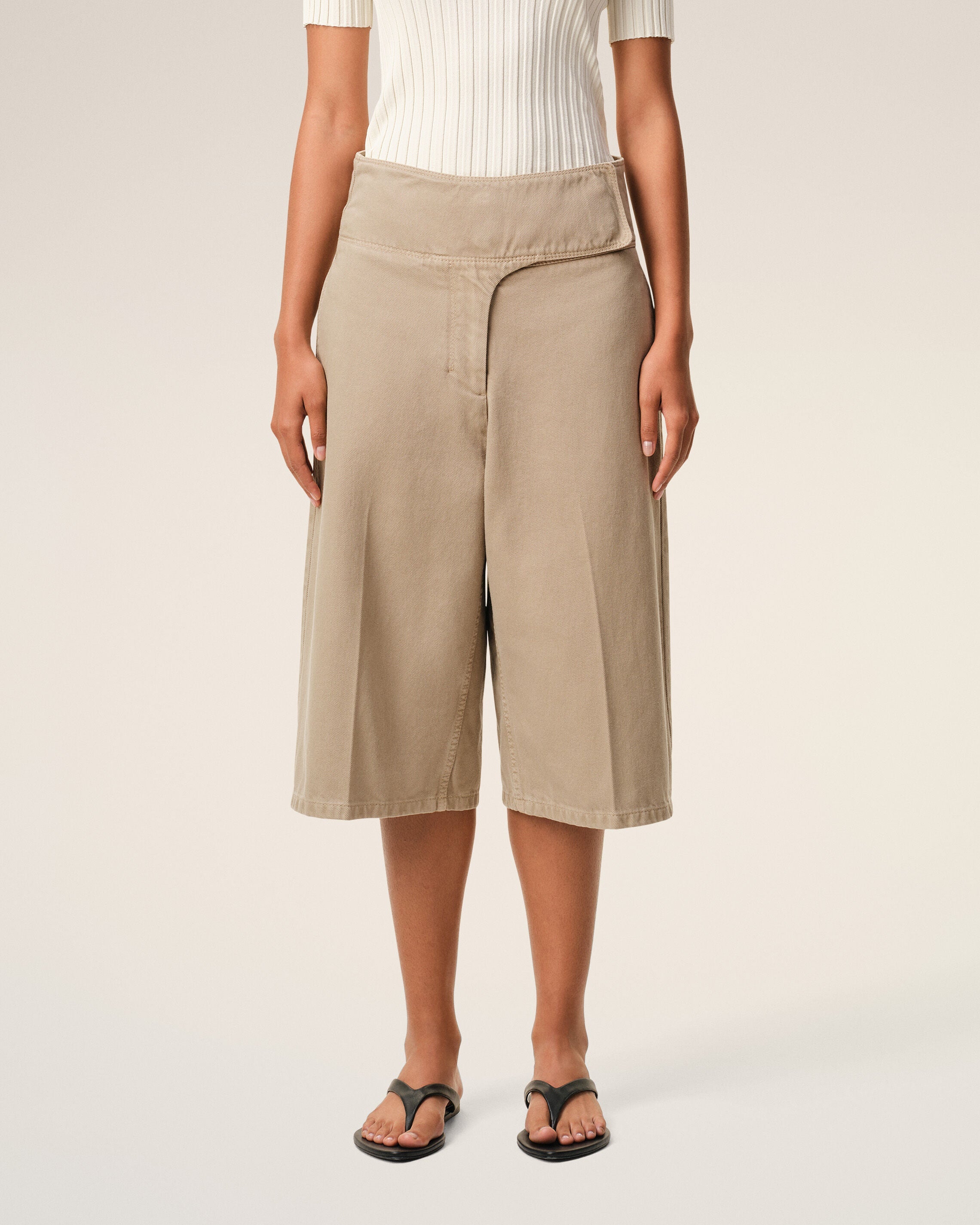 AmiParis Beige Cotton Wrapped Belted Bermuda Shorts Women's