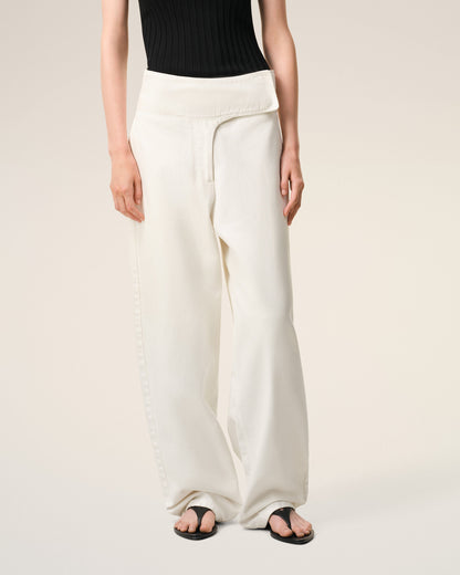 AmiParis White Cotton Wrapped Belted Ballon Fit Jeans Women's