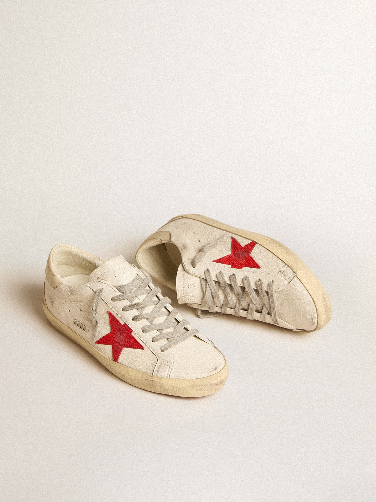 Golden Goose Mens Super-Star In Nappa With Red Star And Cream Leather Heel Tab Mens