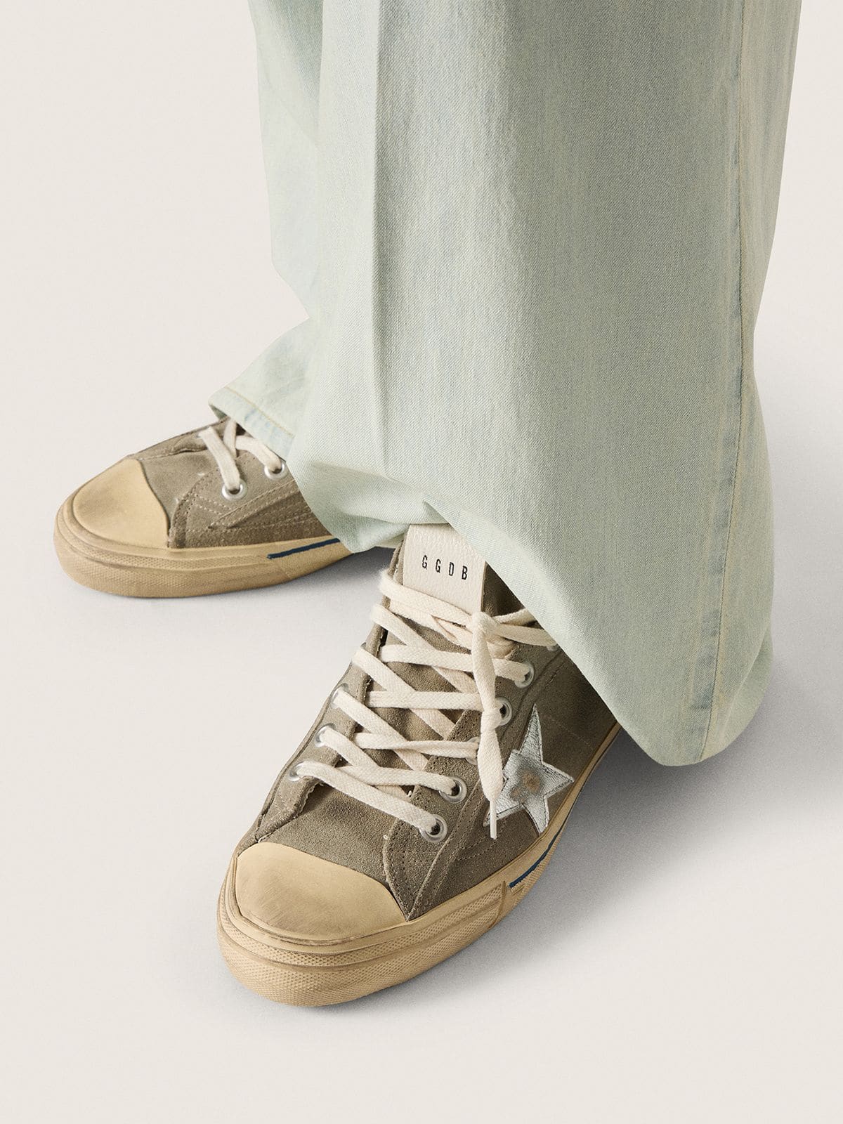 Golden Goose Mens V-Star In Dove-Gray Suede With Silver Metallic Leather Star Mens