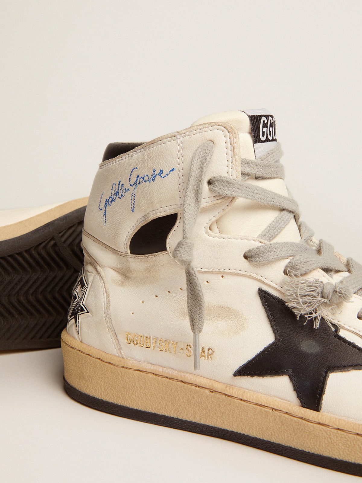 Golden Goose Sky-Star In White Leather With Black Leather Star Mens