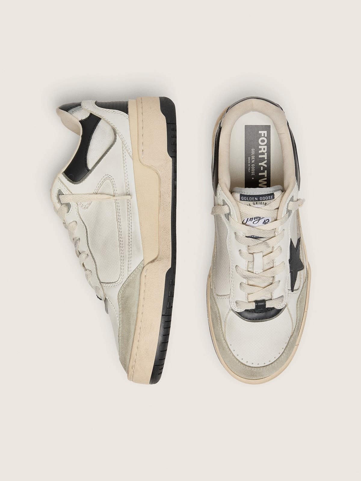 Golden Goose Mens Forty2 With Black Star And Black Leather Heel Tab Mens