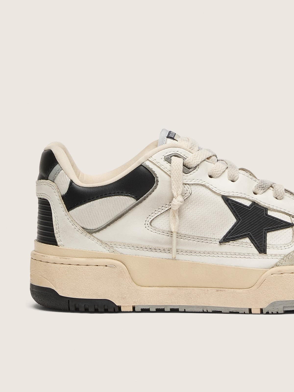 Golden Goose Mens Forty2 With Black Star And Black Leather Heel Tab Mens