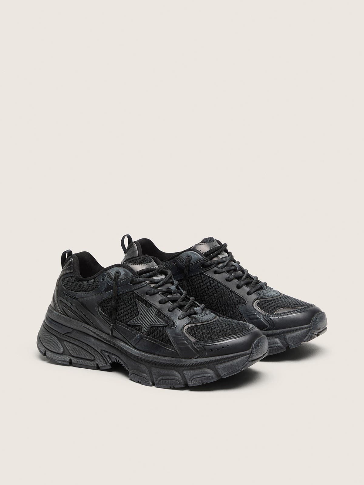 Golden Goose Mens Lightstar With Black Leather And Mesh Upper And Black Star Mens