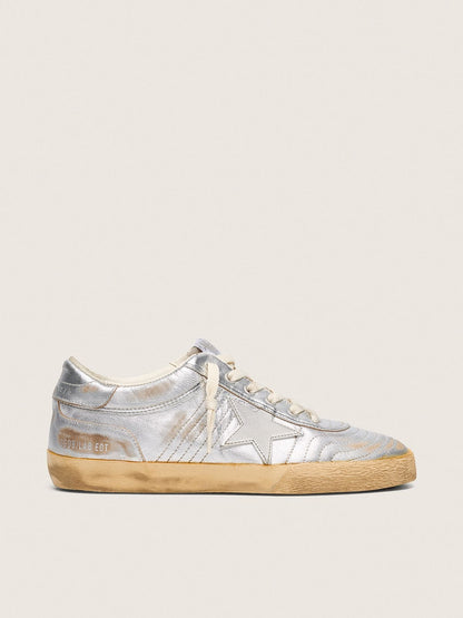 Golden Goose Mens Super-Star Lab In Metallic Nappa With Silver Tpu Star Mens