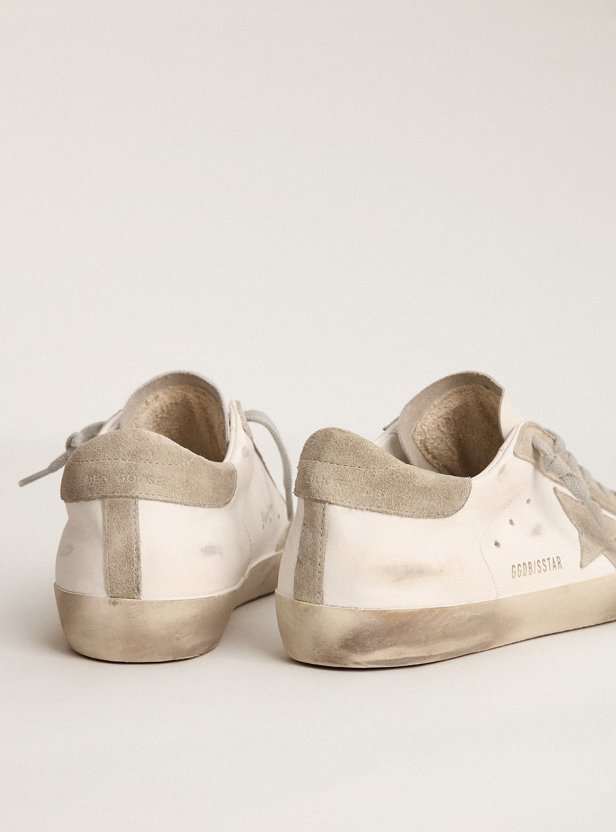 Golden Goose Womens Super-Star With Gray Suede Star And Heel Tab Womens