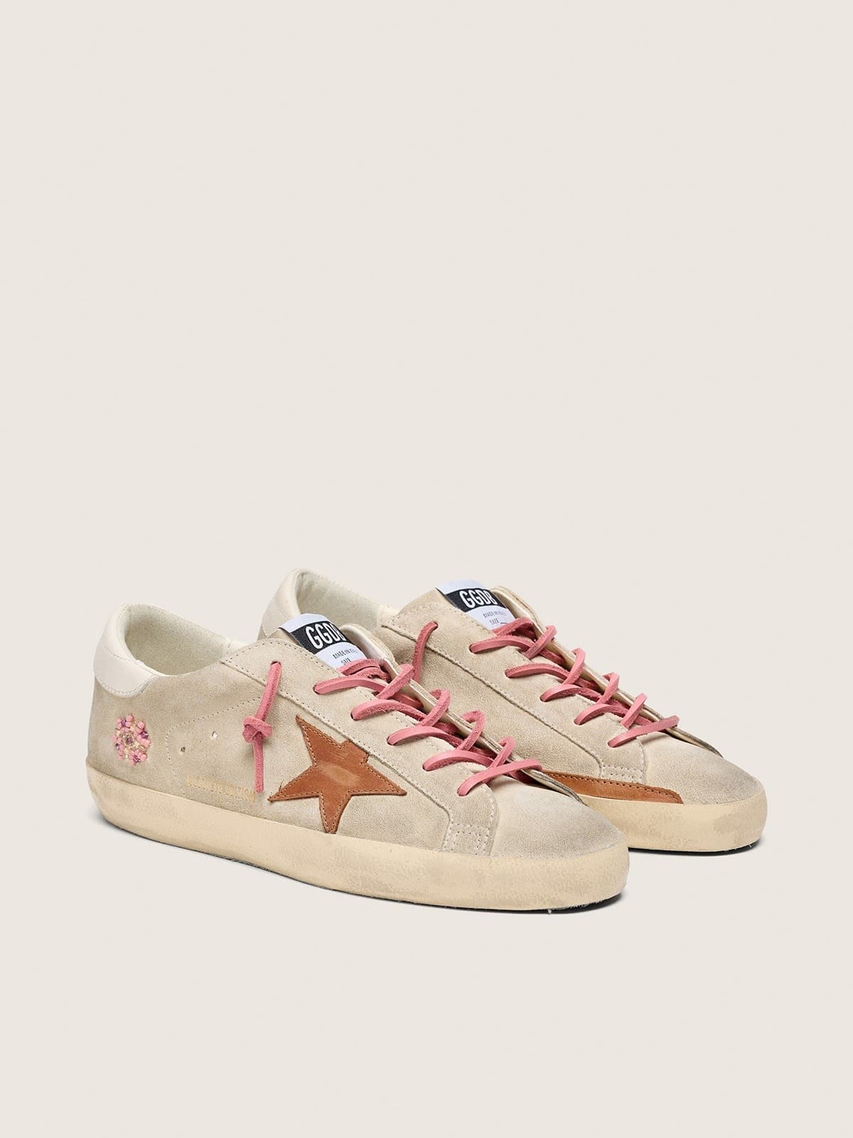 Golden Goose Womens Super-Star Ltd In Pearl Suede With Brick-Red Star And Embroidery Womens