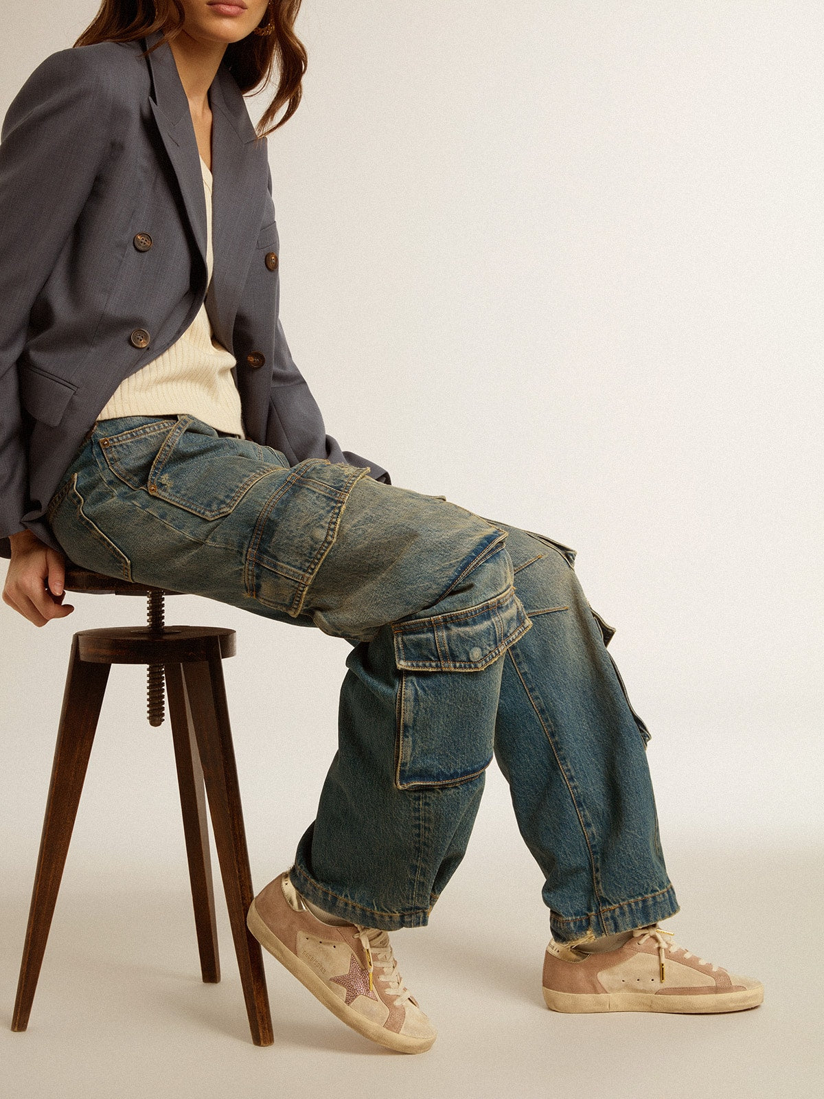 Golden Goose Womans Super-Star In Pale Pink Suede With Suede Star And Platinum Heel Tab Womens