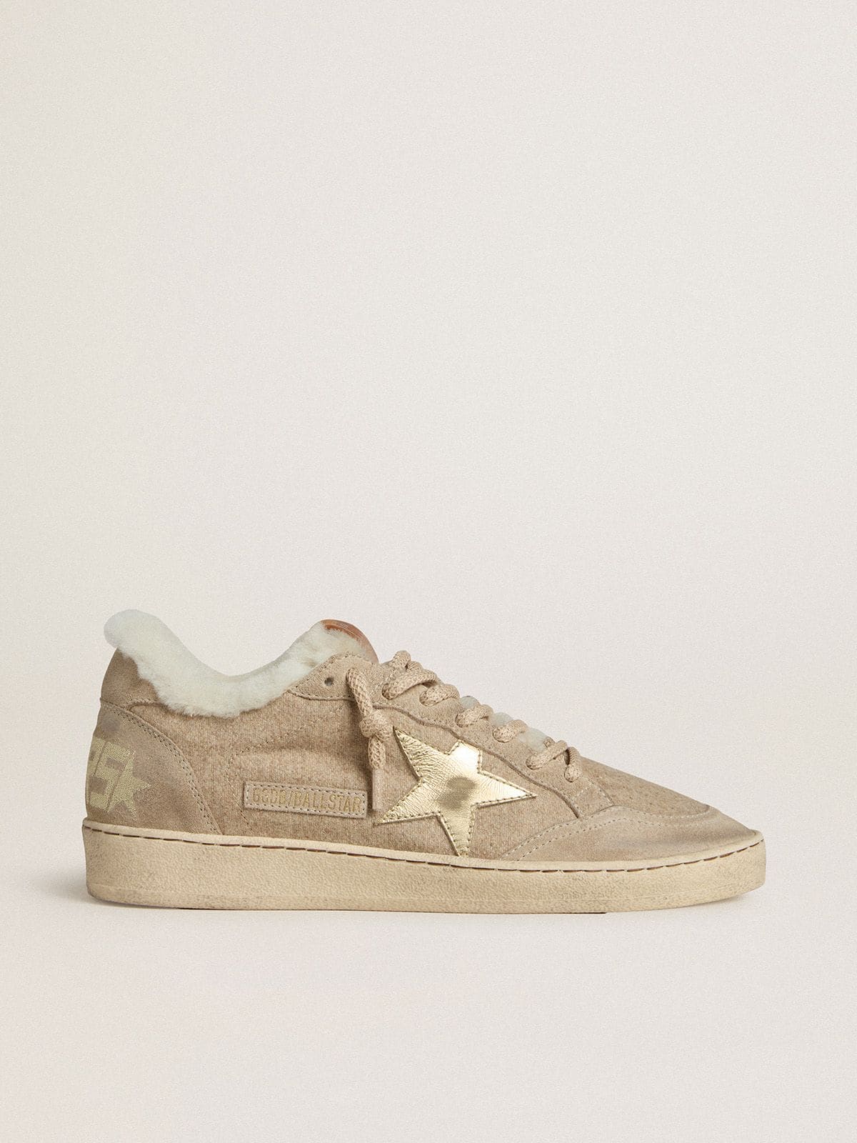 Golden Goose Womens Ball Star In Wool With Gold Leather Star And White Shearling Lining Womens