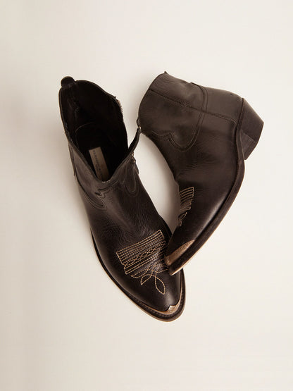 Golden Goose Young Ankle Boots In Black Leather With Sand-Colored Embroidery Womens