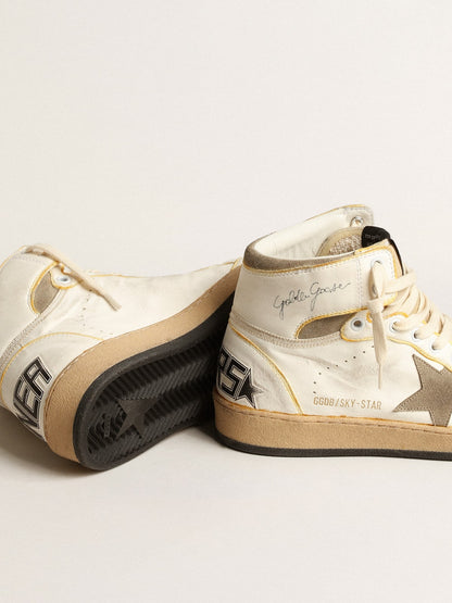 Golden Goose Womens Sky-Star In White Nappa Leather With Dove-Gray Suede Star Womens