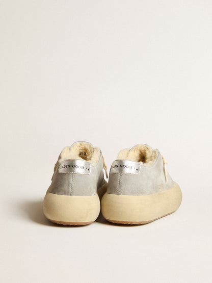 Golden Goose Womens Space-Star Shoes In Ice-Gray Suede With Shearling Lining Womens