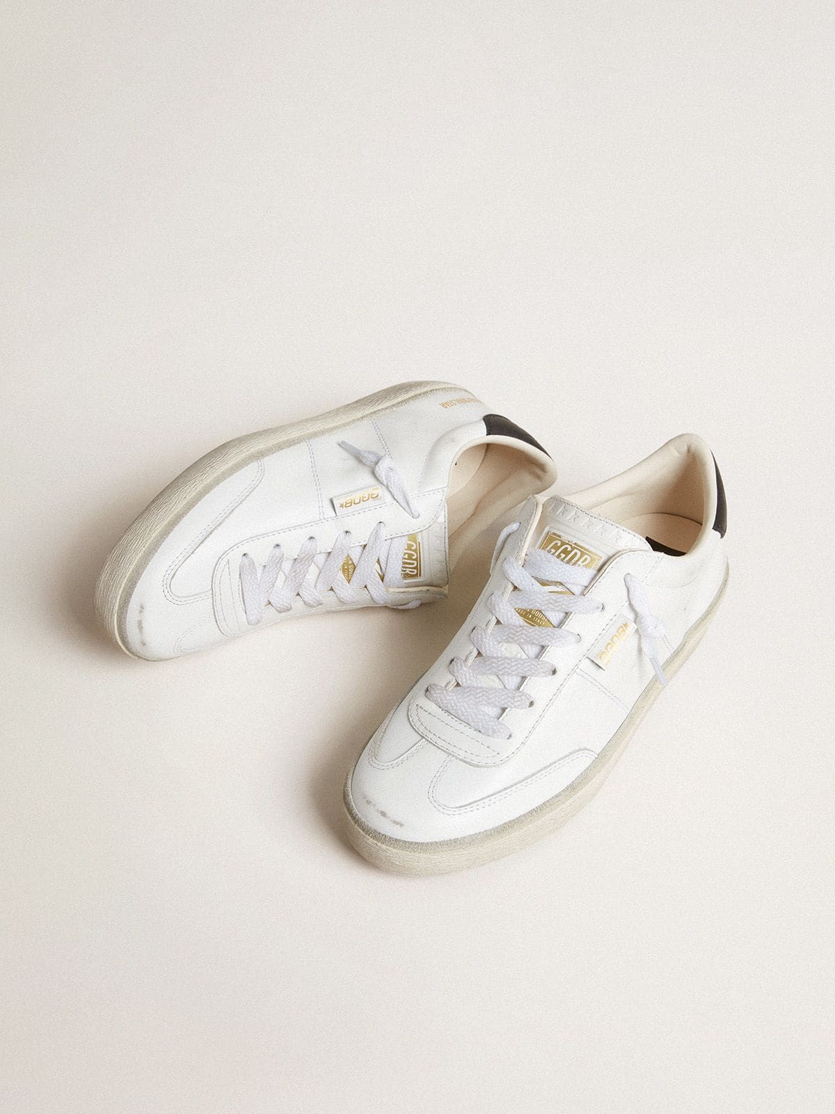 Golden Goose Womens Soul Star In White Leather With Black Leather Heel Tab Womens