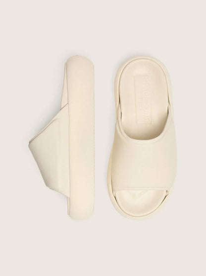 Golden Goose Womens Space-Star Slip-Ons In White Leather Womens