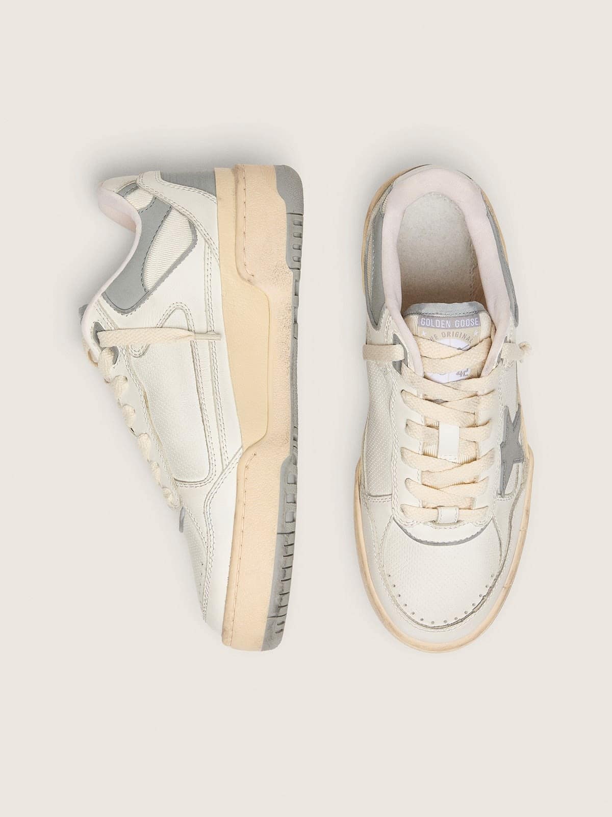 Golden Goose Womens Forty2 With Grey Star And White Leather Heel Tab Womens