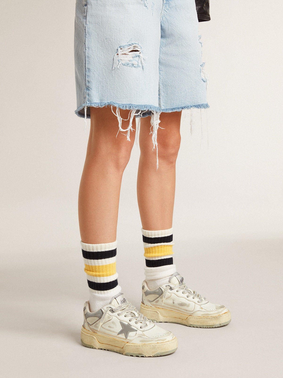 Golden Goose Womens Forty2 In White Leather With Laces With Swarovski Crystals And Gray Tpu Star Womens