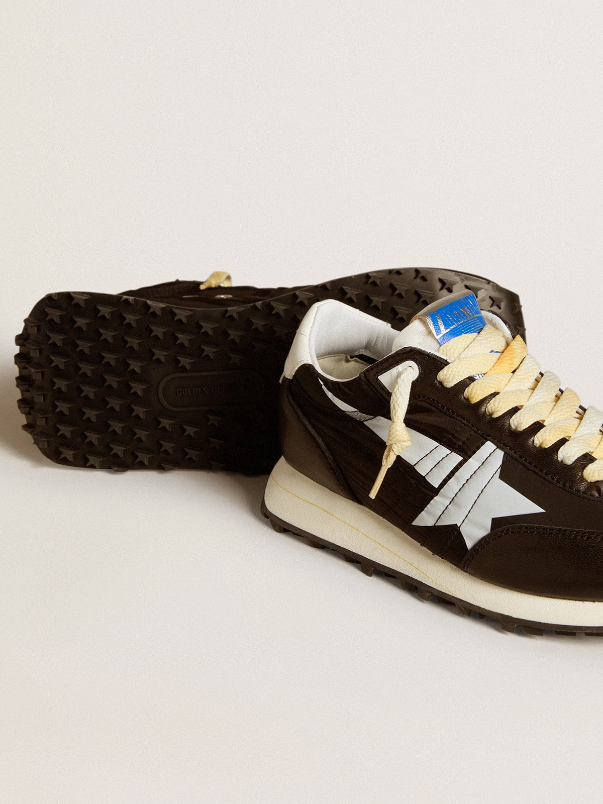 Golden Goose Womens Marathon With Black Nylon Upper And White Star Womens