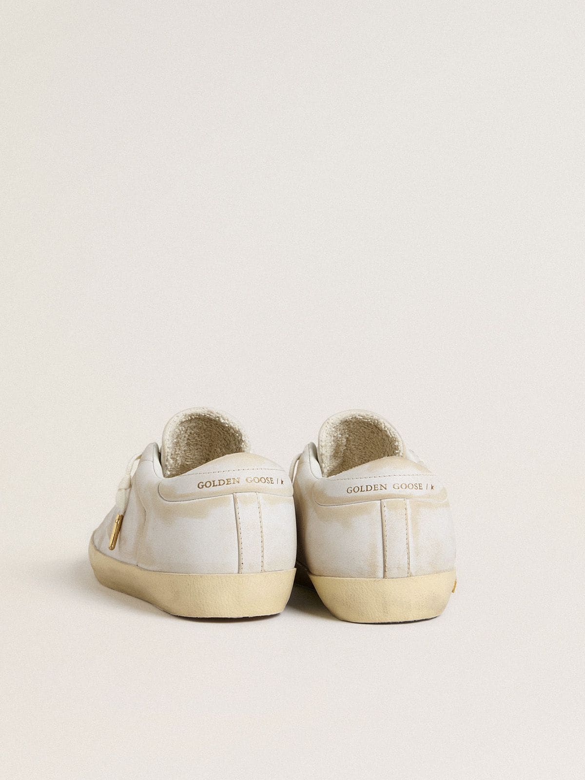 Golden Goose Womens Super-Star With White Leather Star And Heel Tab With Lived-In Effect Womens