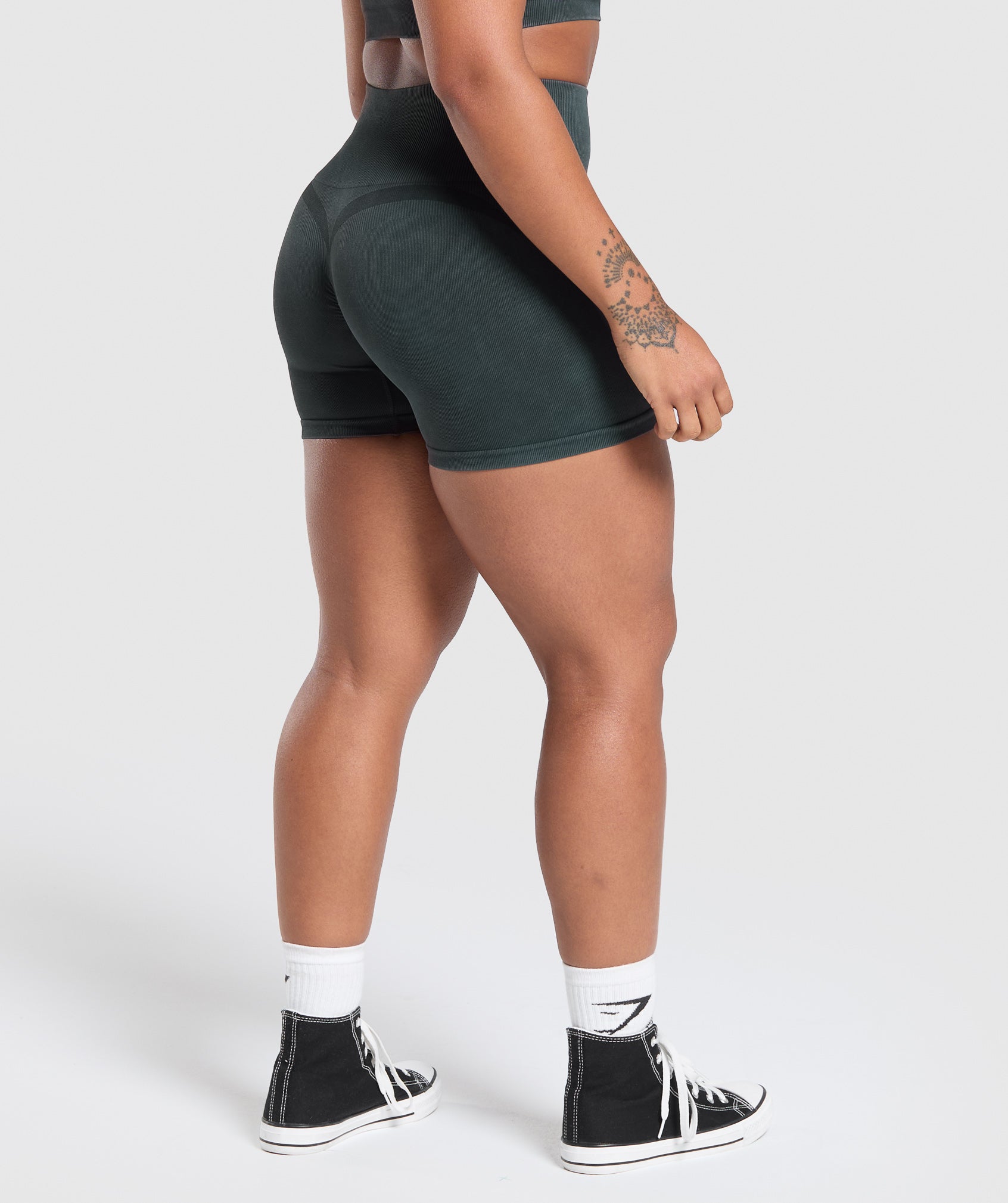 Women's Gymshark Gains Seamless Washed Shorts Black