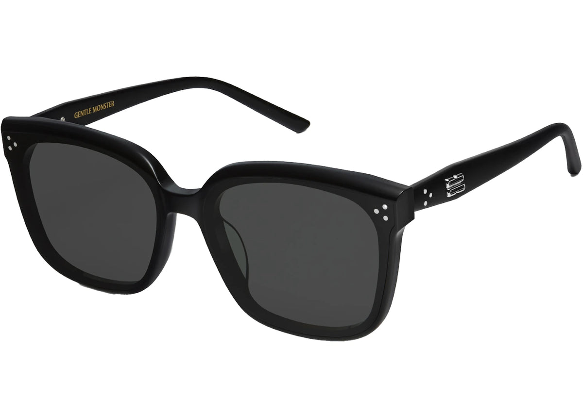 Gentle Monster Dear 01 Black India, ₹50,999 | Kicks Machine