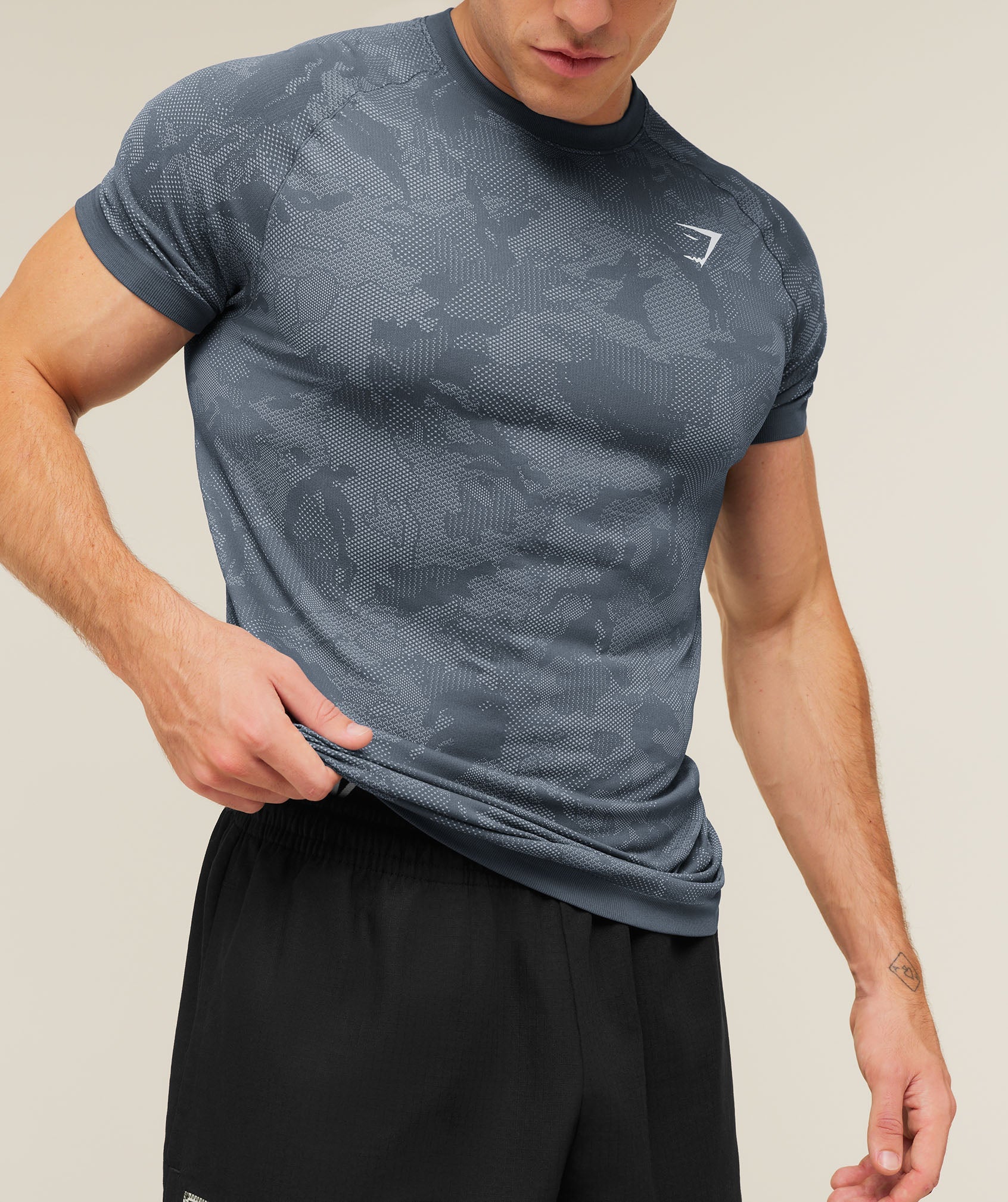 Gymshark Geo Seamless T-Shirt Shadow Blue
