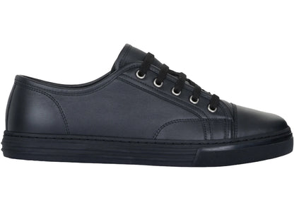 gucci plate leather low black