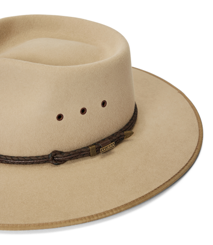 Akubra cattleman hat