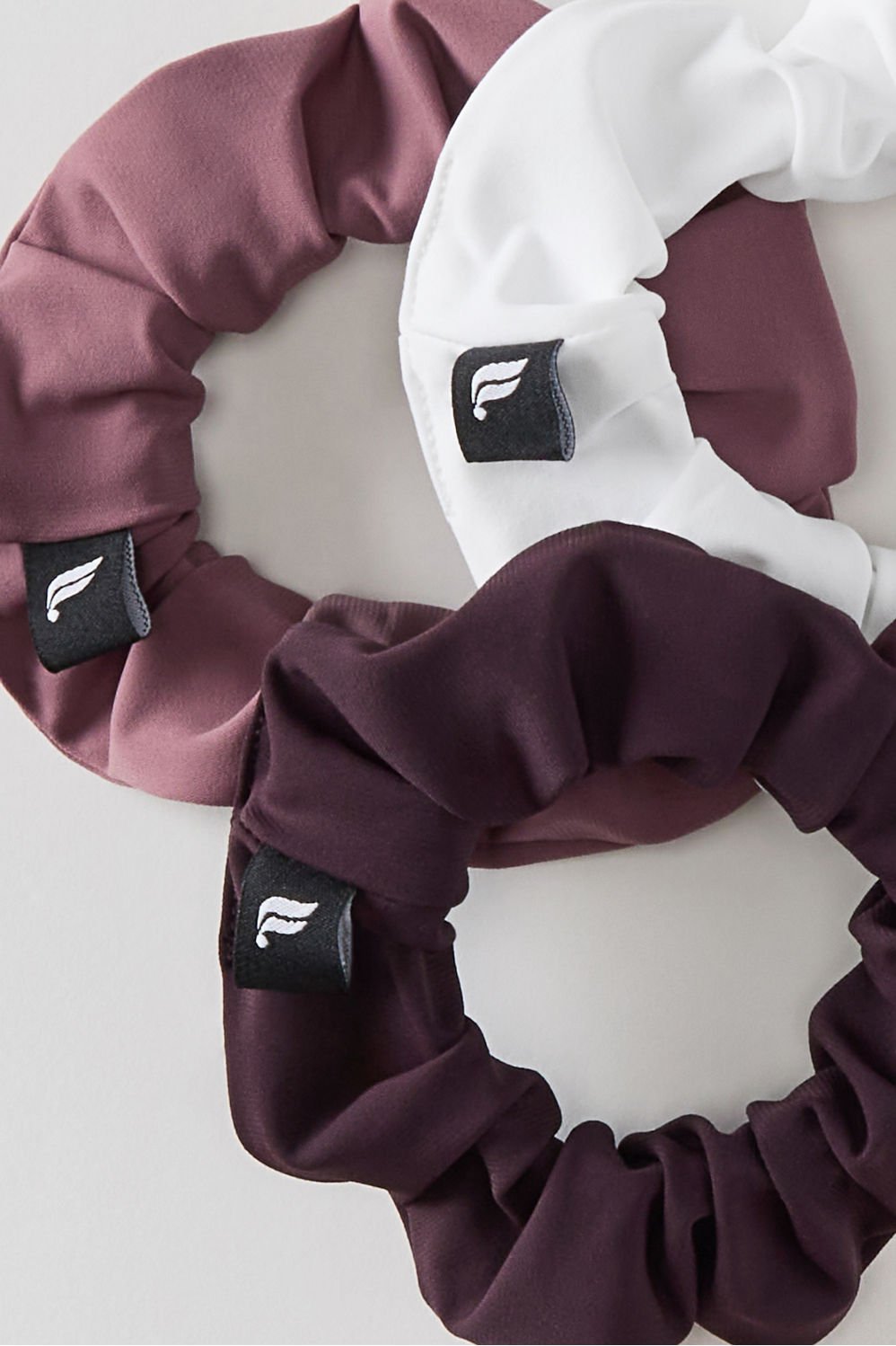#color_classic-white/mushroom-mauve/oxblood