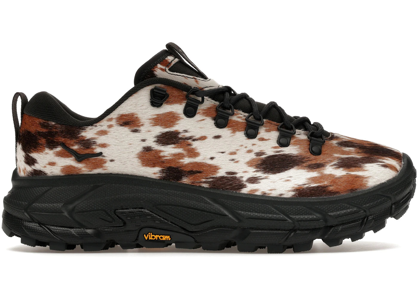 Hoka One One Tor Summit + Pirate Black